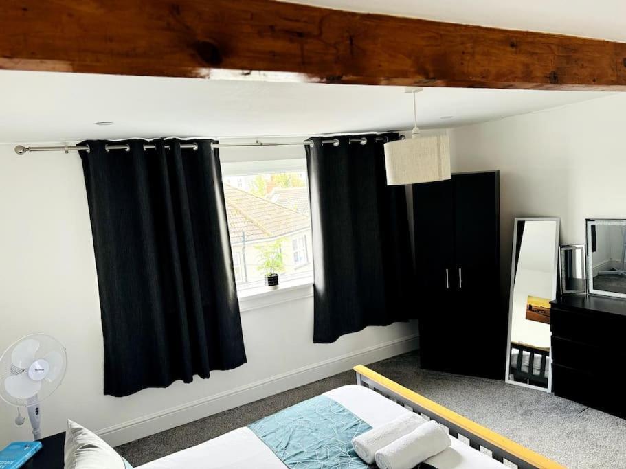 Luxe Living Family - Beach, Wifi, Parking Apartment *